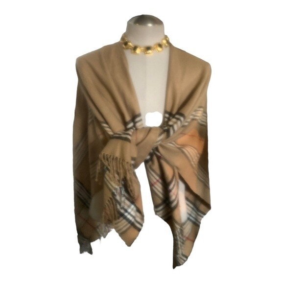 V. FRAAS Women's One Size Shawl/Poncho Multi Color/Wrap - Picture 3 of 13